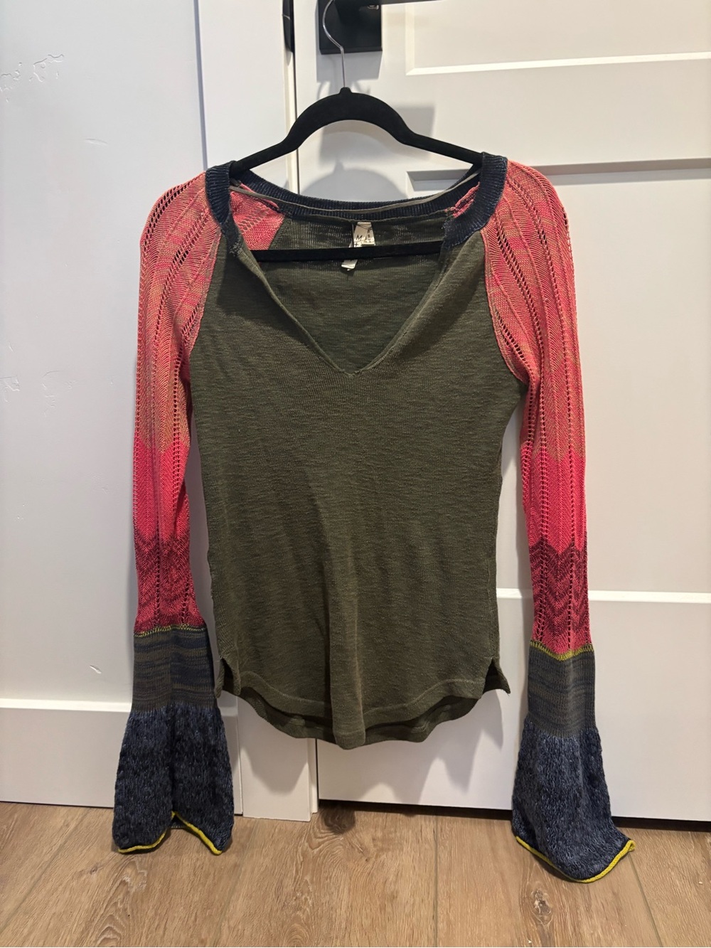 Free People flare sleeve t shirt size medium